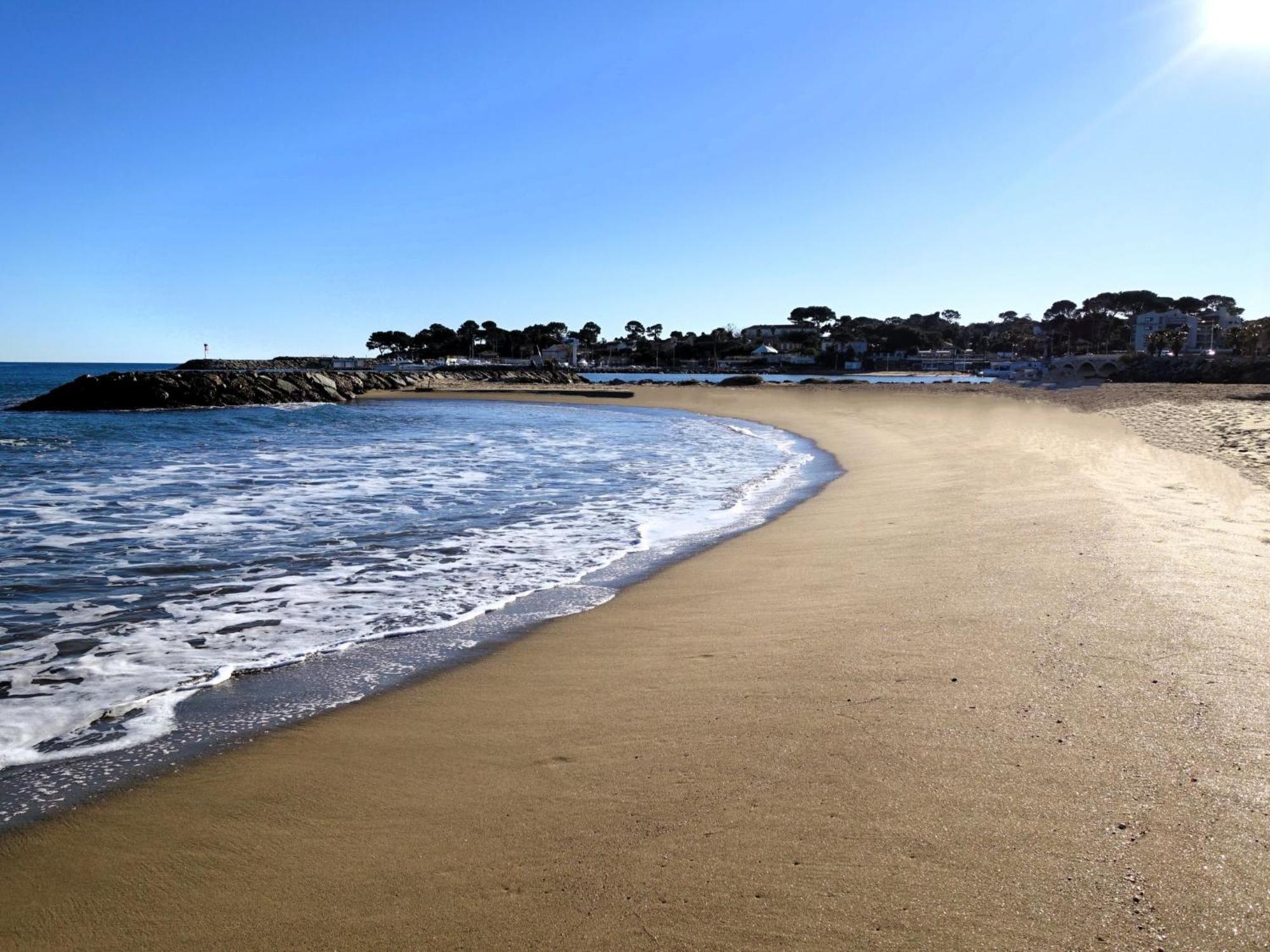 Des Calanques-1 By Interhome Apartment Saint Aygulf